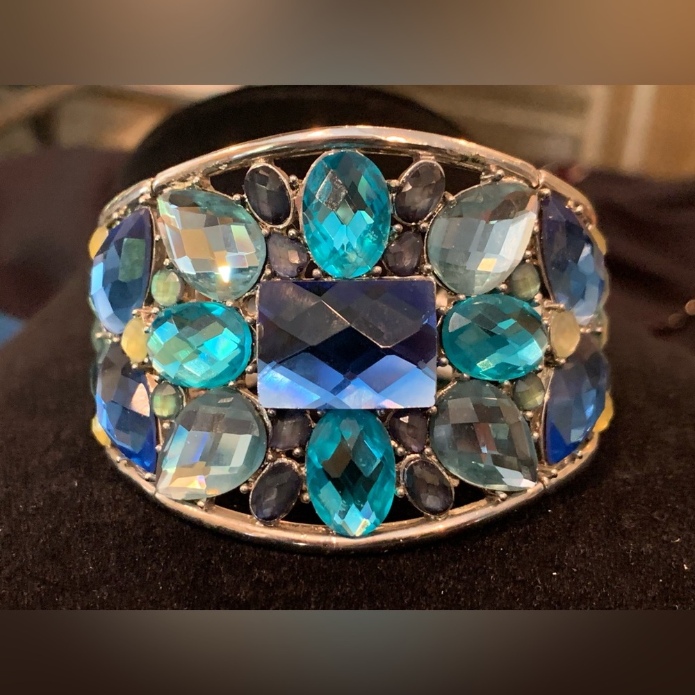 Blue Statement Bracelet 🦋